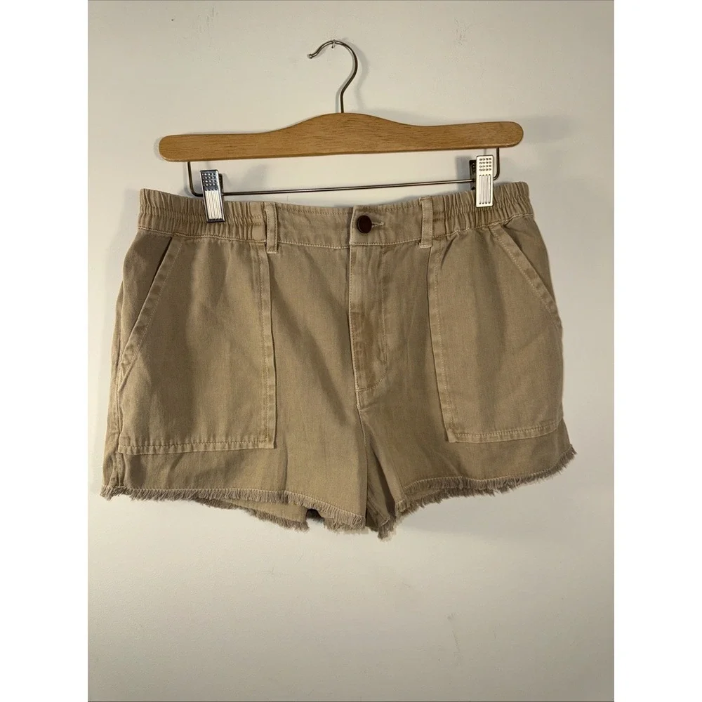 O'Neill Cream colored denim cut off denim Jean shorts women's size L